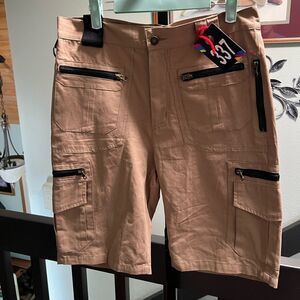 Men's Tan Cargo Shorts Size Medium #DP337
